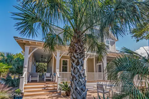 202 SE Beach Dr, Bald Head Island, NC 28461