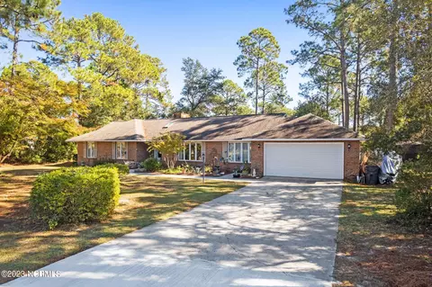 14 Stratford Pl SW, Shallotte, NC 28470