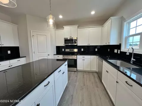 90 Mapledale Ct, Benson, NC 27504 photo 11
