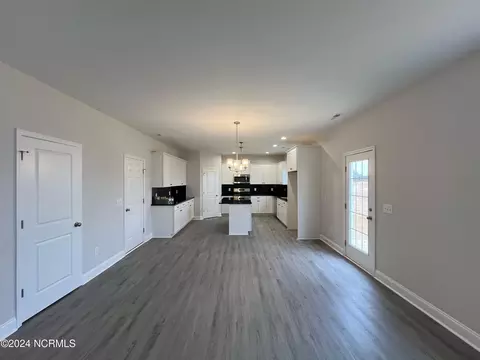 90 Mapledale Ct, Benson, NC 27504 photo 8