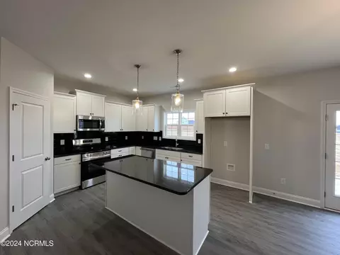 90 Mapledale Ct, Benson, NC 27504 photo 9