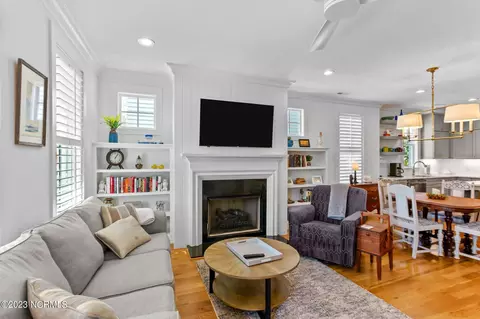231 E Water St, Washington, NC 27889 photo 15