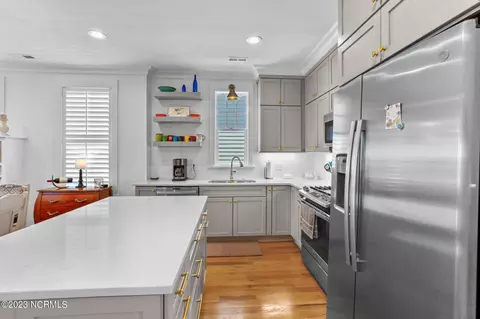 231 E Water St, Washington, NC 27889 photo 8