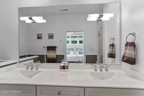 231 E Water St, Washington, NC 27889 photo 30