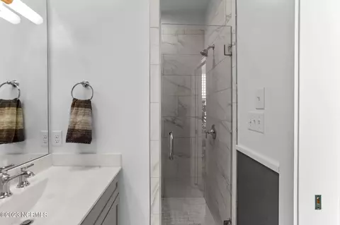 231 E Water St, Washington, NC 27889 photo 31