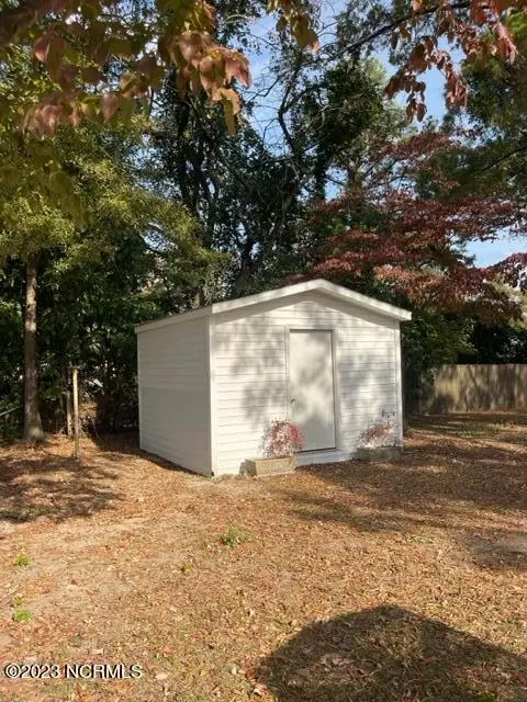 609 Meriwether Ln, Kinston, NC 28501 photo 4