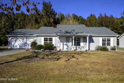 115 Pella Ln, New Bern, NC 28562