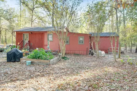940 Robert Little Rd, Grimesland, NC 27837