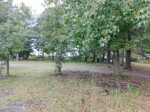 24841 Spring Hill Rd, Wagram, NC 28396