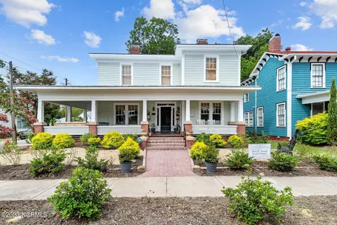 202 E 2nd St, Washington, NC 27889 photo 2