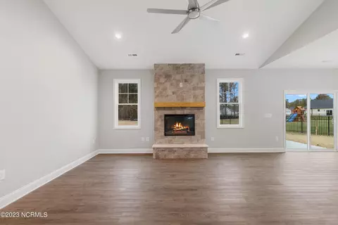 3917 Alpha Ct, Bailey, NC 27807 photo 4