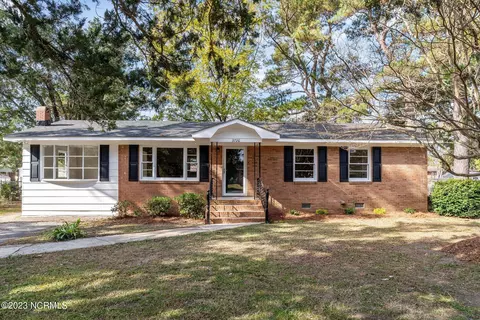 3726 W Moore Dr, Bethel, NC 27812