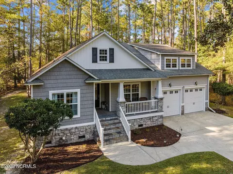 913 Davit Ln, New Bern, NC 28560