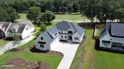 134 Pine Needle Dr, Hampstead, NC 28443 photo 2