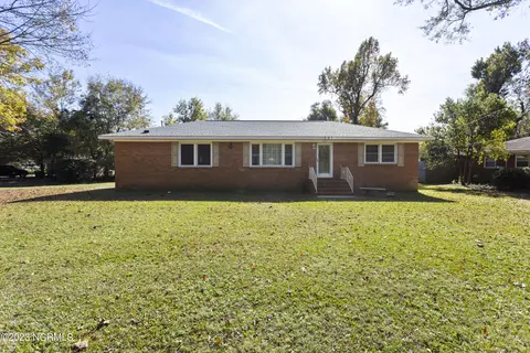 201 Sunnyvale Dr, Wilmington, NC 28412