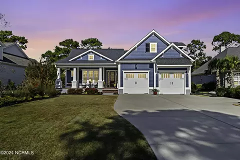 2926 Moorings Way SE, Southport, NC 28461