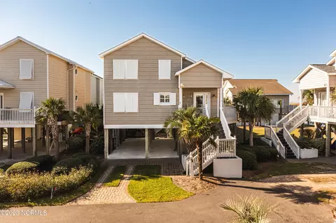 3 Seagull Ct SW, Ocean Isle Beach, NC 28469