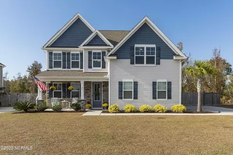 46 Colonial Heights Dr, Hampstead, NC 28443