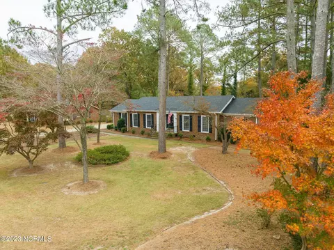 403 Lake Pines Dr, La Grange, NC 28551
