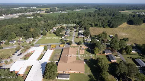 211 Dixie Cir, Clinton, NC 28328 photo 6