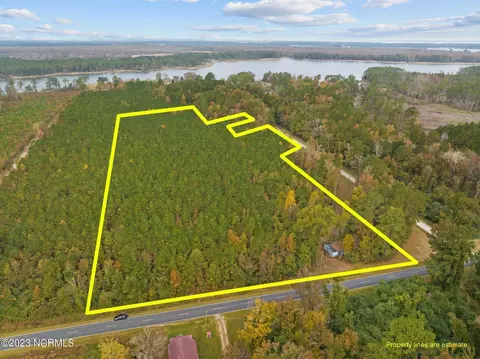 645 S Creek Rd, Aurora, NC 27806