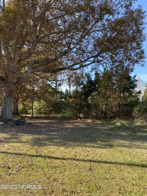 5658 Scott Church Rd, Lucama, NC 27851