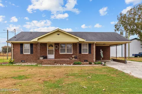 8039 Stantonsburg Rd, Farmville, NC 27828