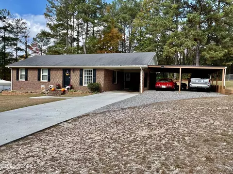 605 Dogwood Ln, Rockingham, NC 28379