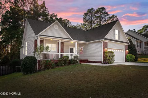 28 Commonwealth Ct, Cameron, NC 28326 photo 1