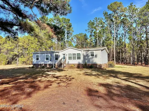 511 Outback Dr, Kelly, NC 28448