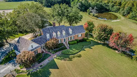 255 Emmet Thornton Rd, Newton Grove, NC 28366