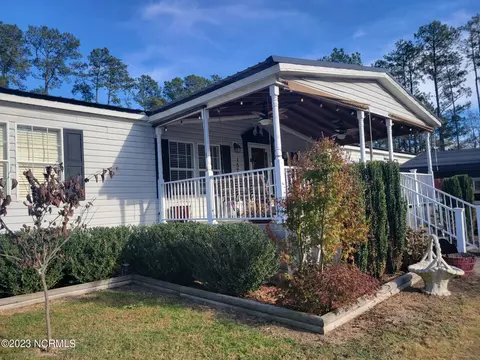 157 Charles St, Hamlet, NC 28345 photo 2