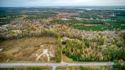 1132 E Ocean Rd, Holly Ridge, NC 28445
