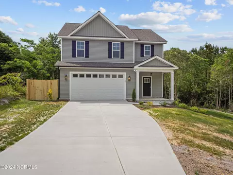 128 Beagle Dr, Hubert, NC 28539 photo 1