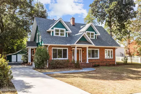 350 W Vermont Ave, Southern Pines, NC 28387