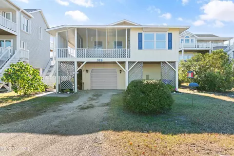 319 Sand Dune Ln, Holden Beach, NC 28462