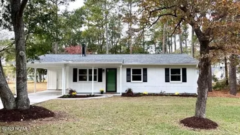 201 Loma Linda Dr, Cape Carteret, NC 28584