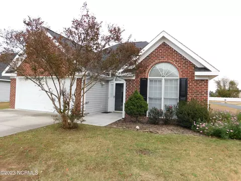 1600 Colony Ln, Laurinburg, NC 28352