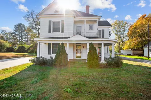 213 W Railroad St, Bethel, NC 27812