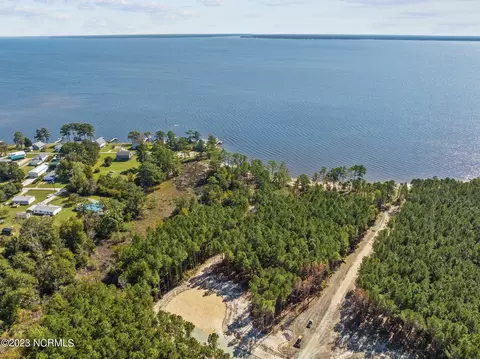 8 Sandy Bay Dr E, Oriental, NC 28571 photo 12