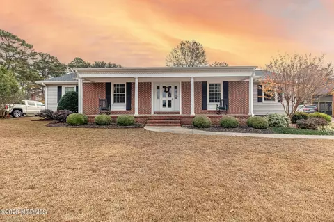 610 Gloucester Rd, Goldsboro, NC 27534
