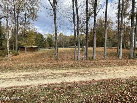 328 Edwards Store Rd, Mount Olive, NC 28365