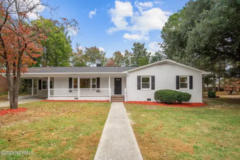 301 Kirkland Dr, Greenville, NC 27858