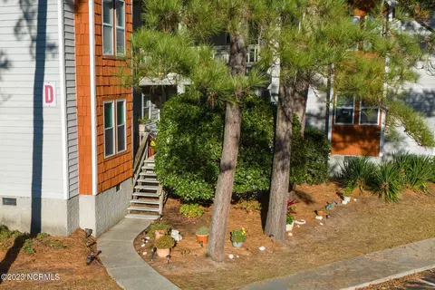 700 W First St #D12, Kill Devil Hills, NC 27948