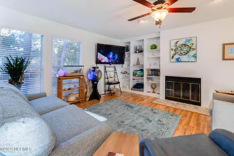 700 W First St #D12, Kill Devil Hills, NC 27948 photo 2