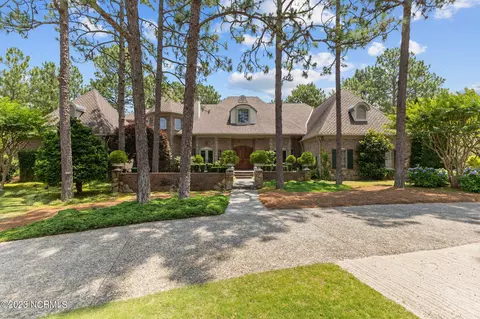 125 Brookfield Dr, Pinehurst, NC 28374