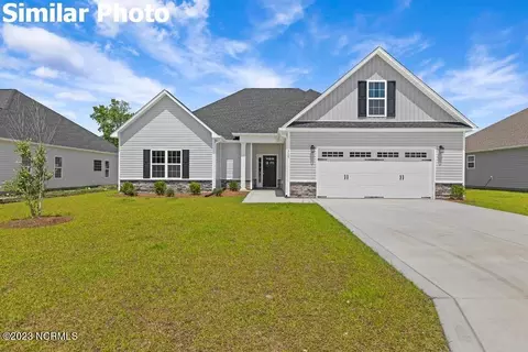 204 Lookout Ln, Sneads Ferry, NC 28460