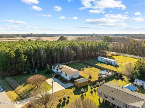 965 Parris Rd, Stantonsburg, NC 27883