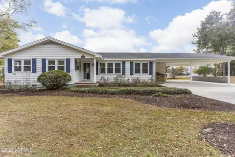 104 Lee Dr, Leland, NC 28451