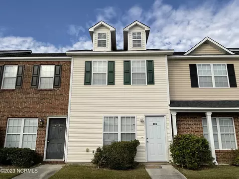 405 Timberlake Trl, Jacksonville, NC 28546